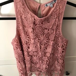 iris Sleeveless Floral Blouse